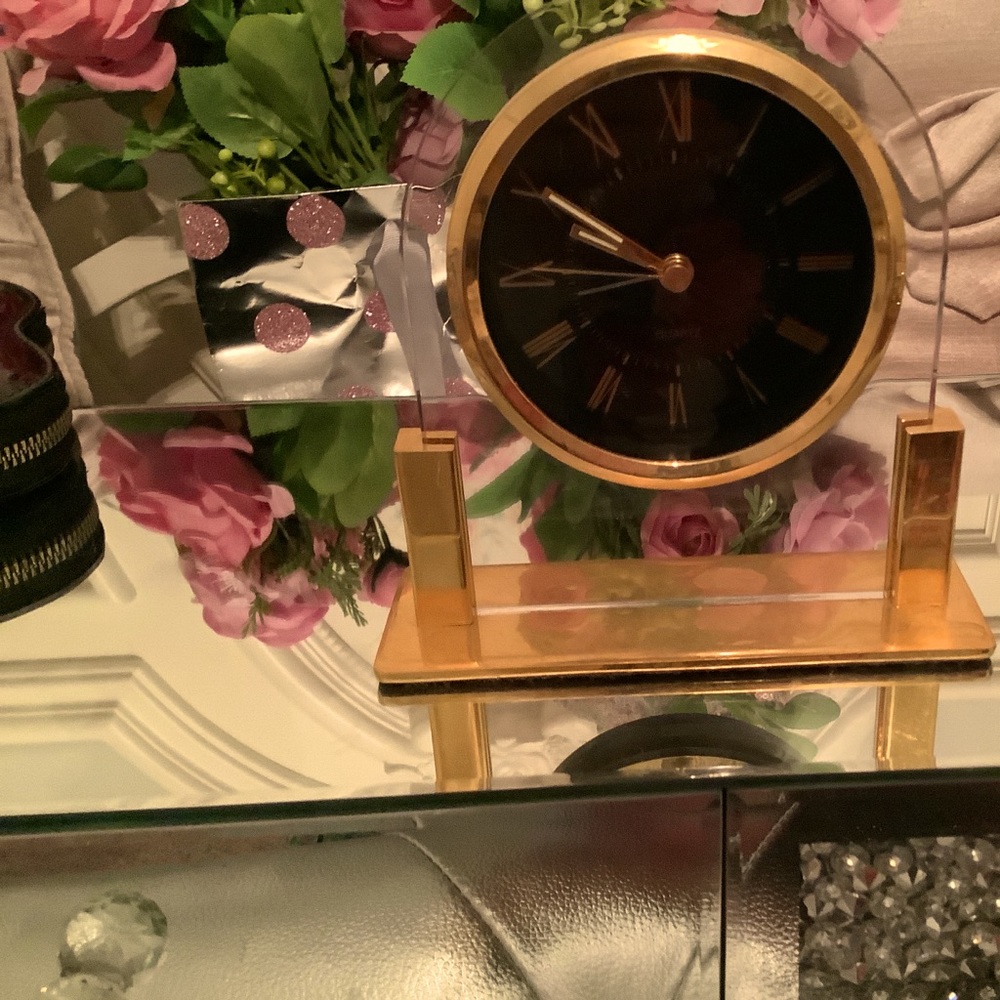 Nice decorative gold and black clock
